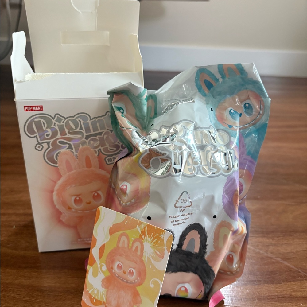 Labubu Big Into Energy- Happiness- in bag!